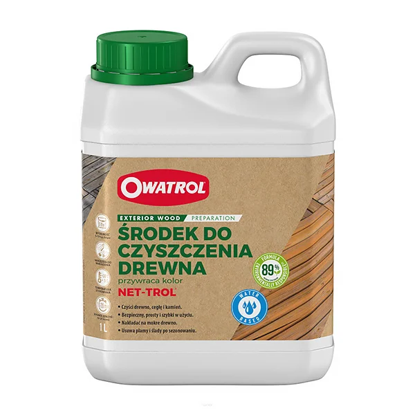 Butelka środka czyszczącego do drewna używanego do usuwania szarego nalotu